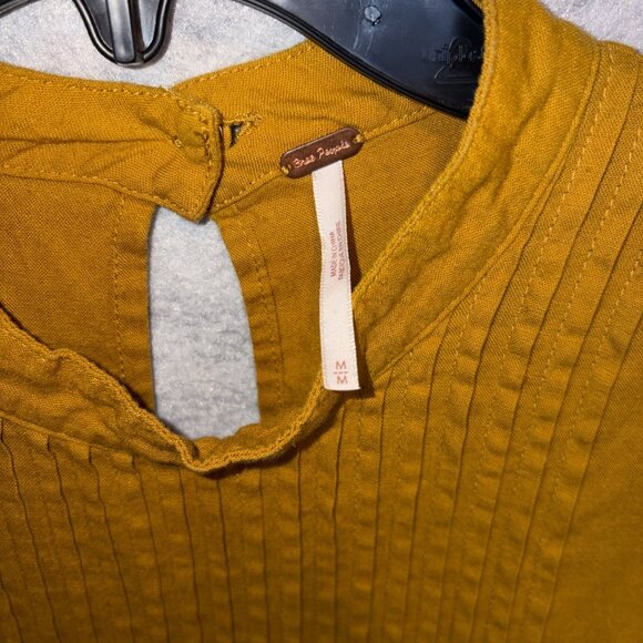 Free People Tunic Womens M Yellow Linen Blend Ruffle Sleeve Peasant Smocked Top - Picture 4 of 7